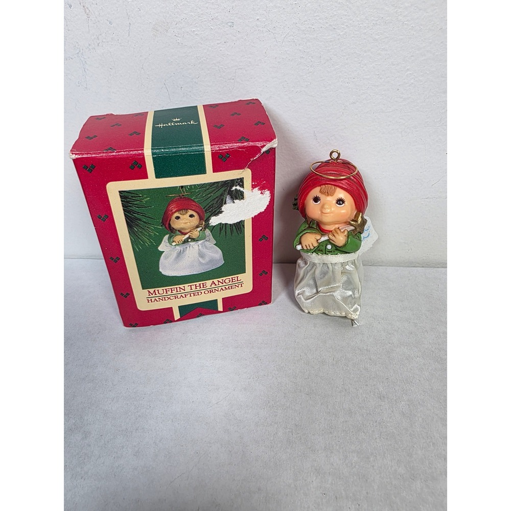 Muffin the Angel - Vintage 1985 Hallmark Keepsake Ornament QX4835